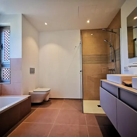 Apartmán Brand New Surrounded By Tropical Gardens!