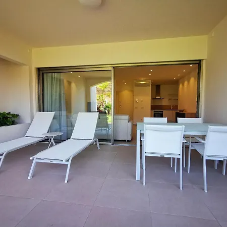 شقة Brand New Surrounded By Tropical Gardens! *
