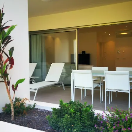 شقة Brand New Surrounded By Tropical Gardens! *