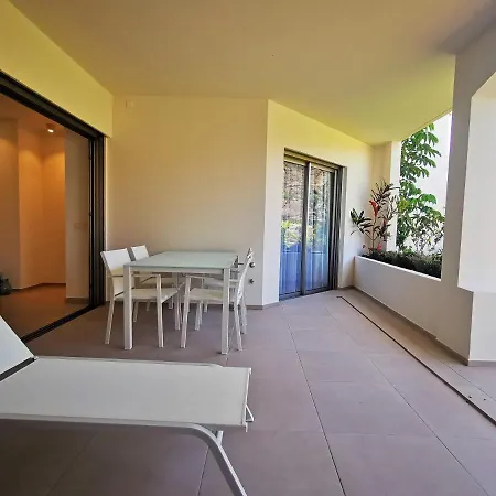 Brand New Surrounded By Tropical Gardens! بالم مار